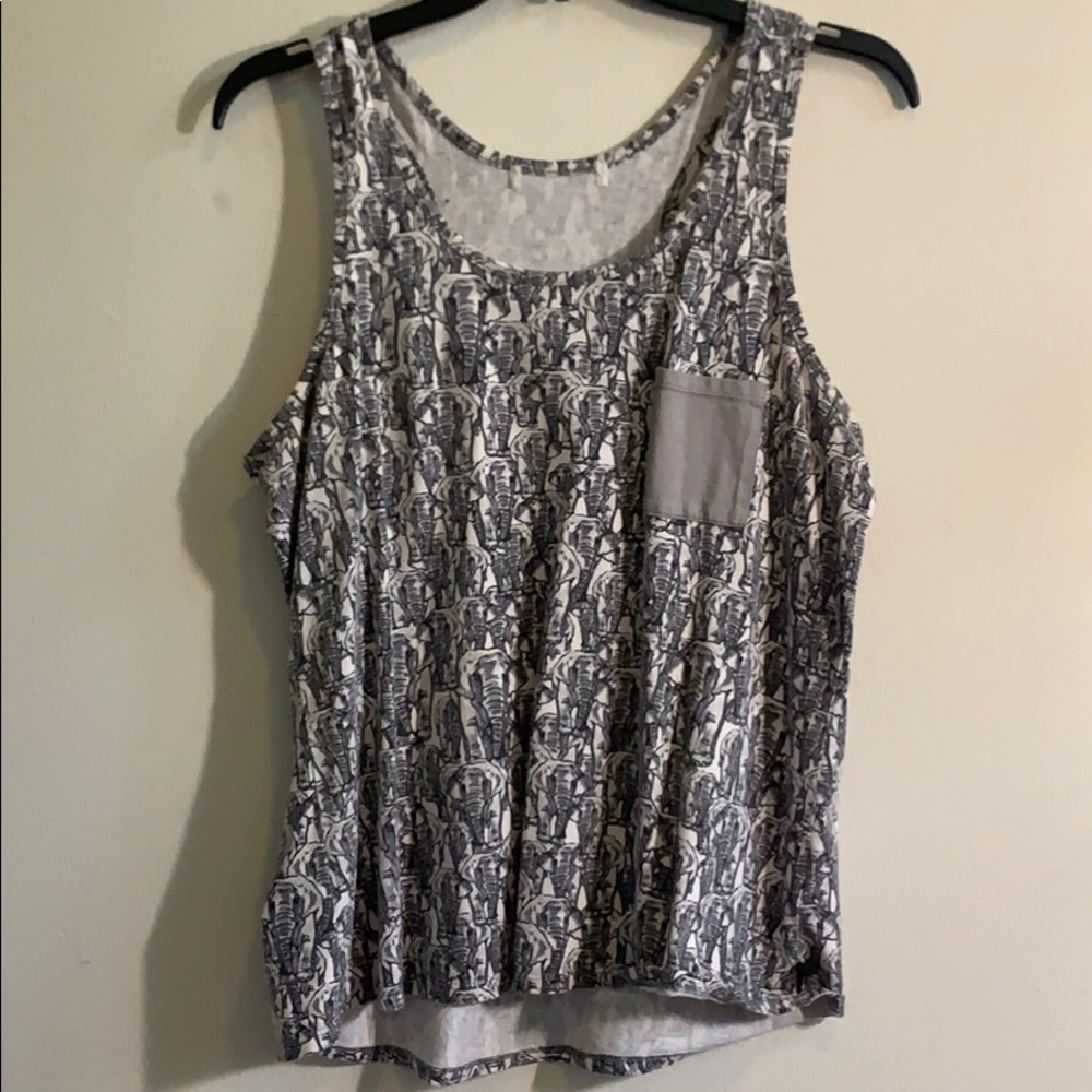 Tank top with elephant print